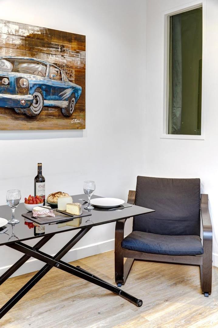 Bluestay 157 - Superb * Paris